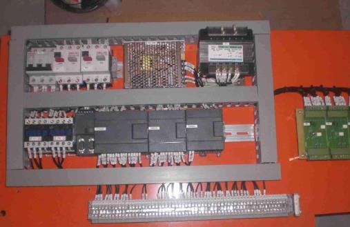 機床配電箱線路檢修和注意事項.jpg